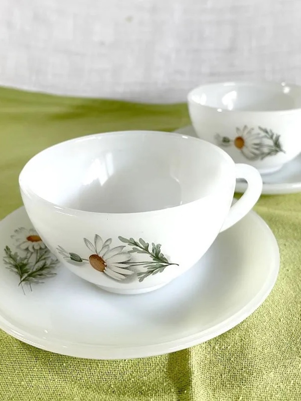 ARCOPAL White Daisy Teacup and Saucer Set of 2